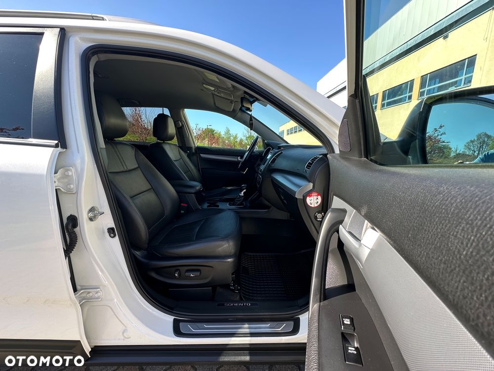 Kia Sorento 2.0 CRDi Voyage 2WD - 22