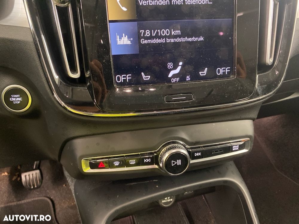Volvo XC 40 T2 Momentum Pro - 10