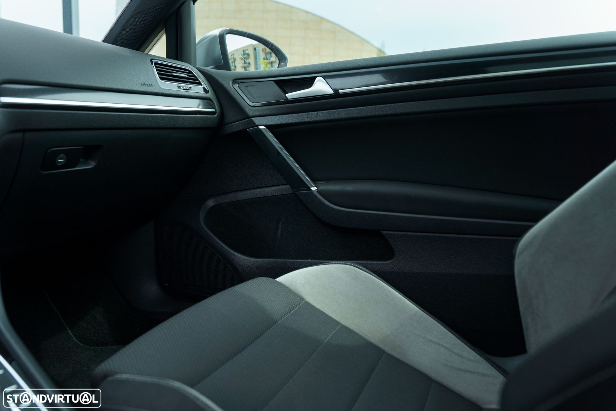 VW Golf 2.0 TSI R DSG - 17