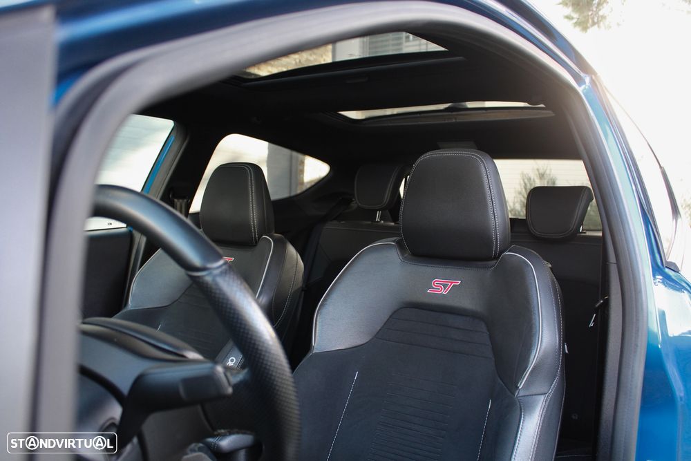 Ford Fiesta 1.5 EcoBoost ST - 35
