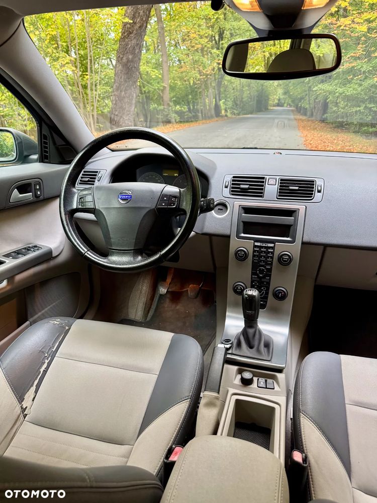 Volvo V50 2.0D Momentum - 26