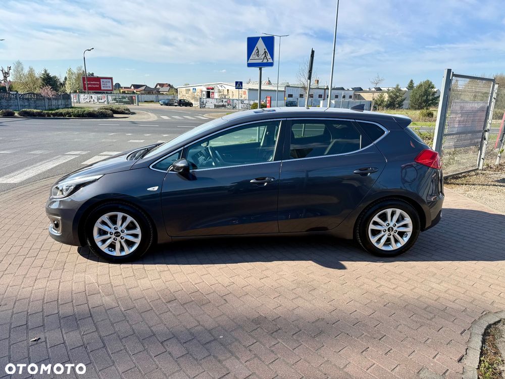 Kia Ceed 1.4 CVVT Dream-Team Edition - 25