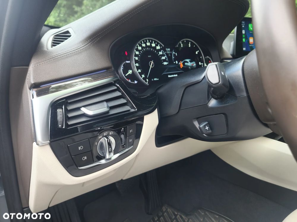 BMW Seria 5 520d Luxury Line - 19