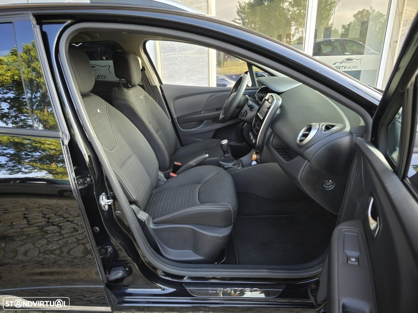 Renault Clio Sport Tourer 0.9 TCe Limited Edition - 19
