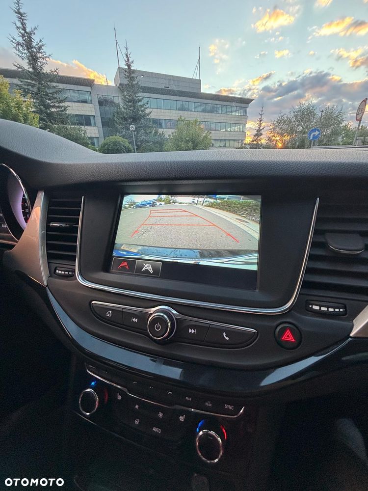 Opel Astra - 9