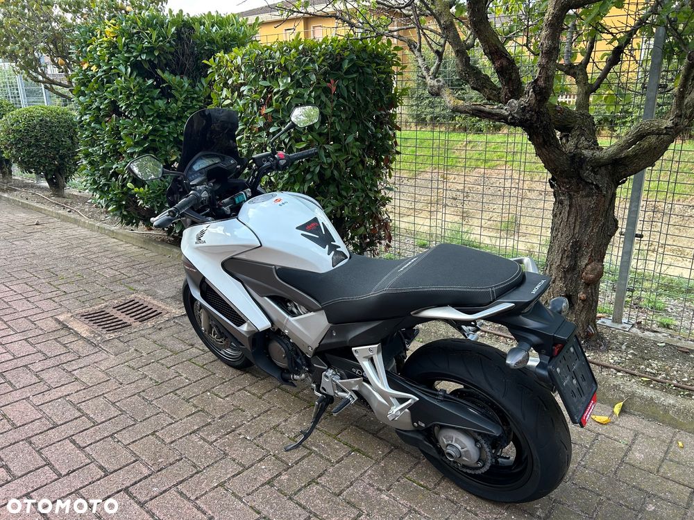 Honda VFR - 3