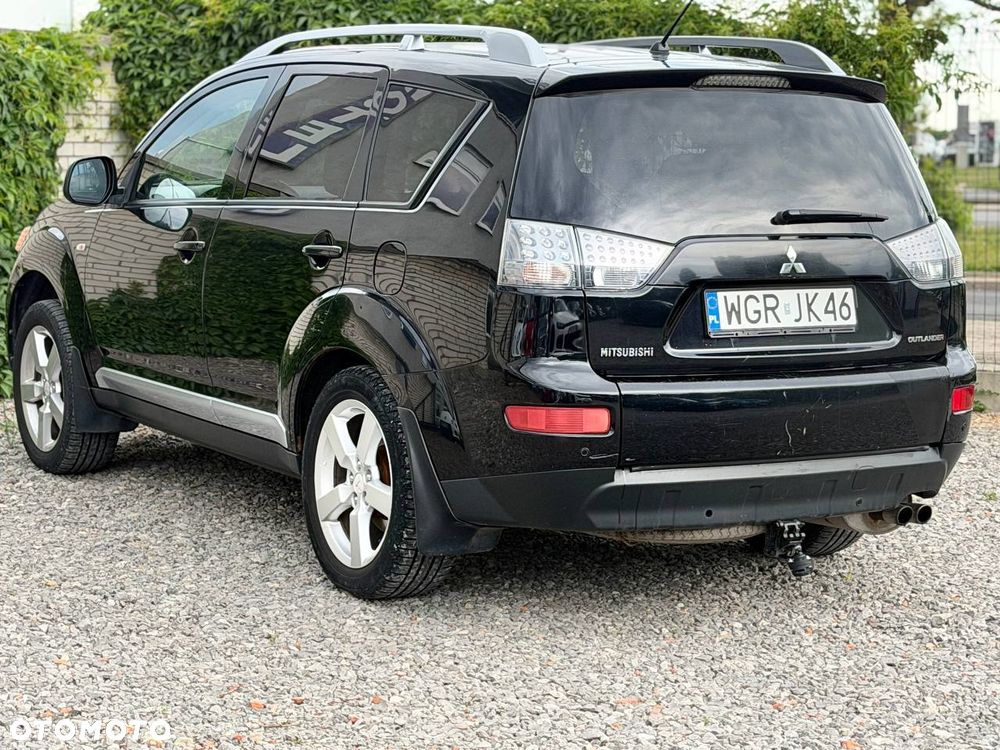 Mitsubishi Outlander 2.0 DID Intense + - 4