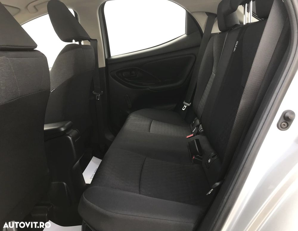 Toyota Yaris - 14