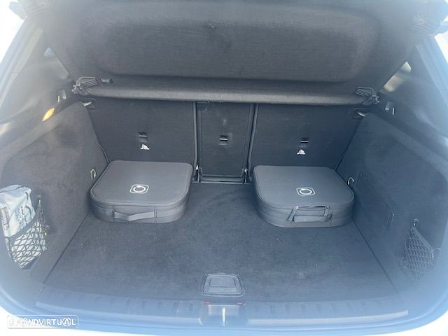 Mercedes-Benz GLA 250 e 8G-DCT Progressive - 16