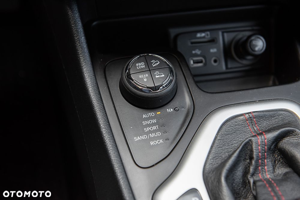 Jeep Cherokee 3.2 V6 Active Drive Lock Trailhawk - 19