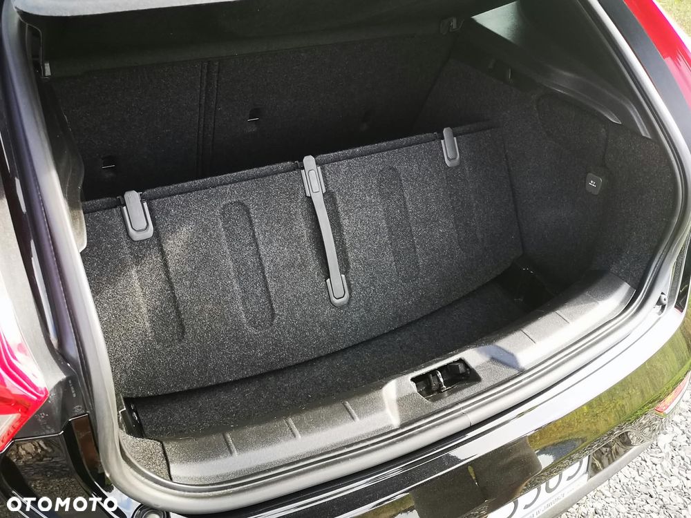 Volvo V40 D2 Momentum - 20