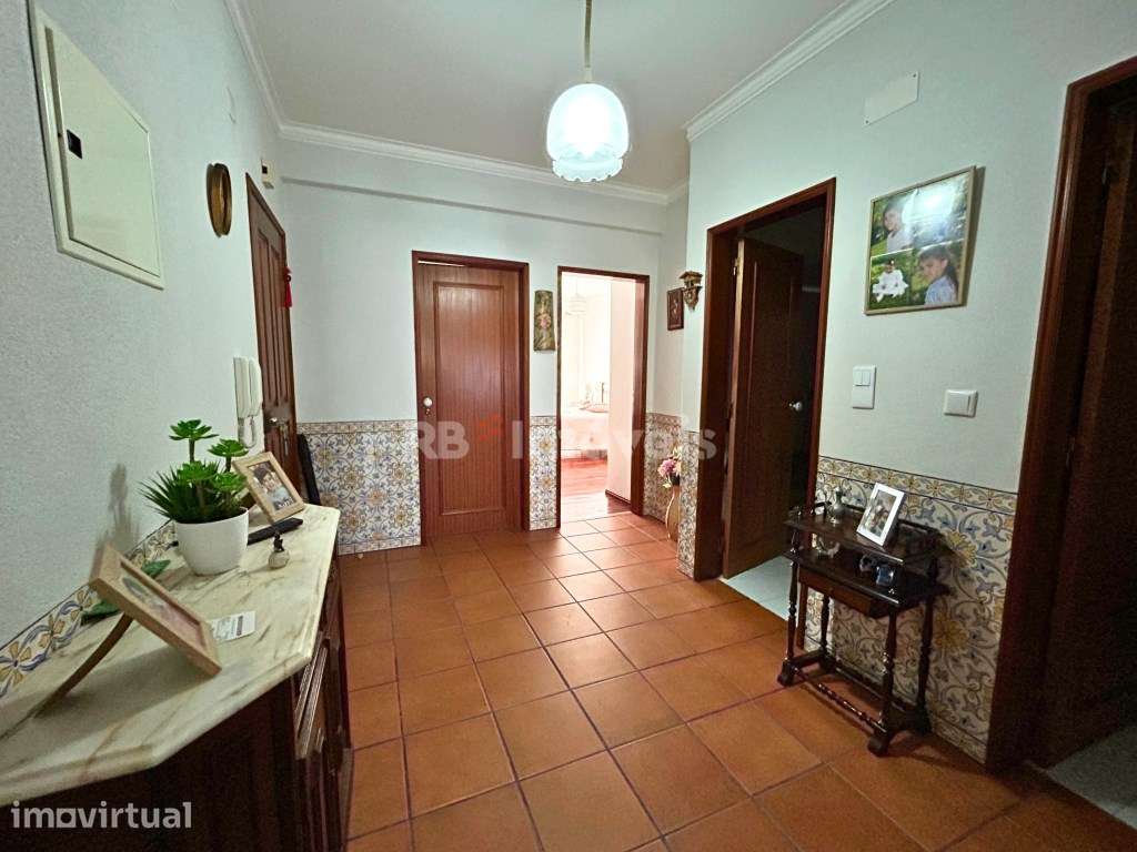 Apartamento T2 no centro do Entroncamento - Grande imagem: 2/36
