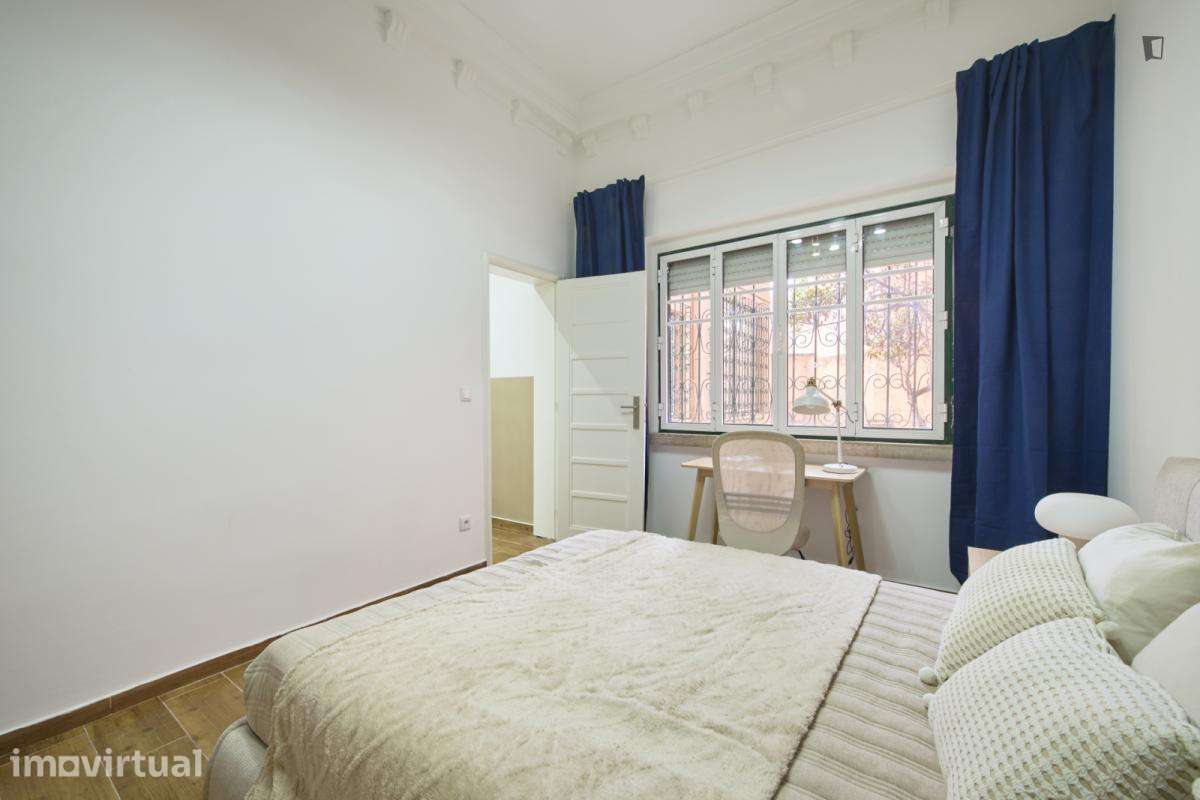 Quarto - localizado em Alameda Lisbon - Grande imagem: 5/43