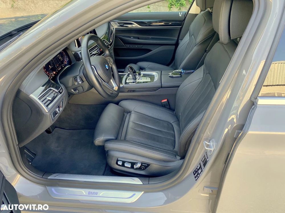 BMW Seria 7 730d xDrive - 27