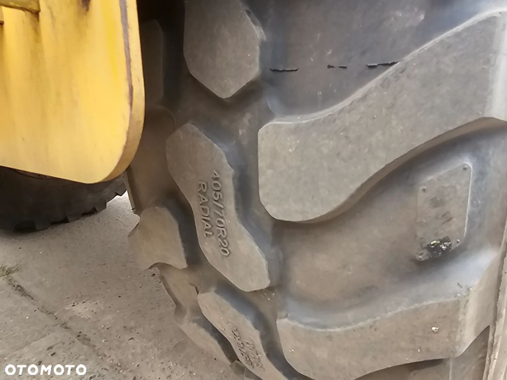 Caterpillar 908h2 - 10