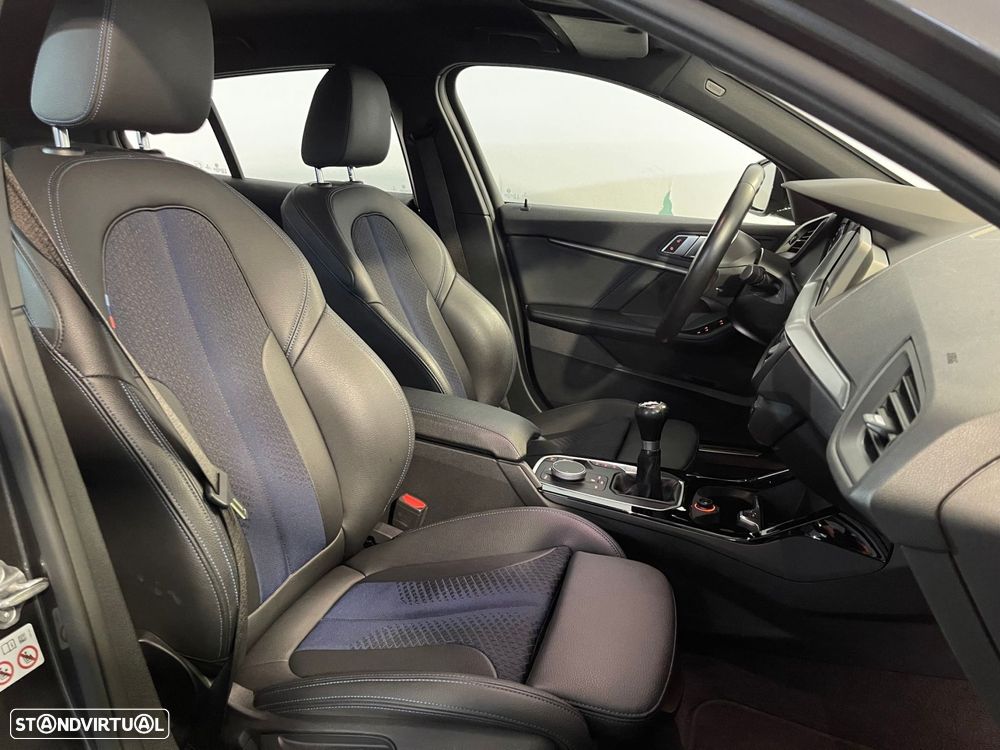 BMW 116 d Pack Desportivo M - 17