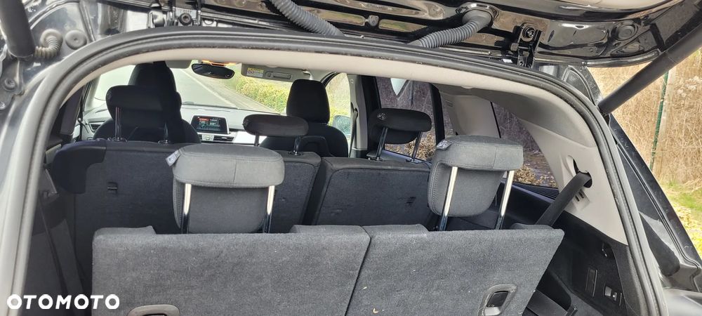 BMW Seria 2 216d Active Tourer - 14