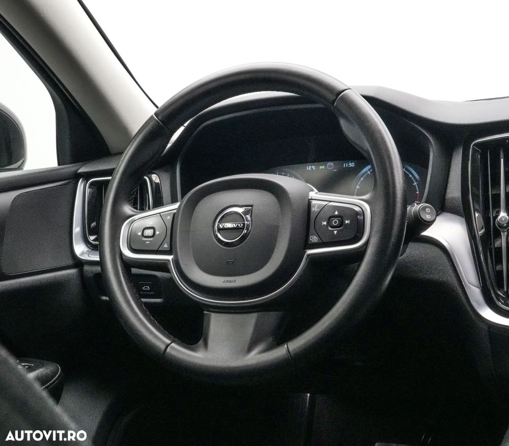 Volvo V60 B3 MHEV AT Core - 17