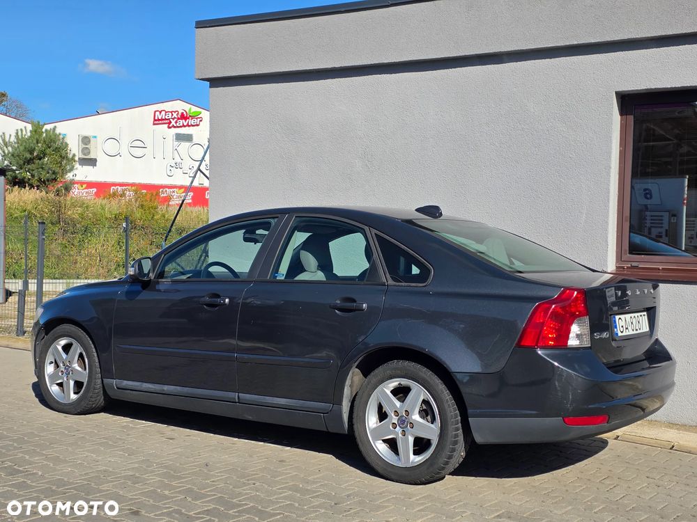 Volvo S40 2.0D - 4