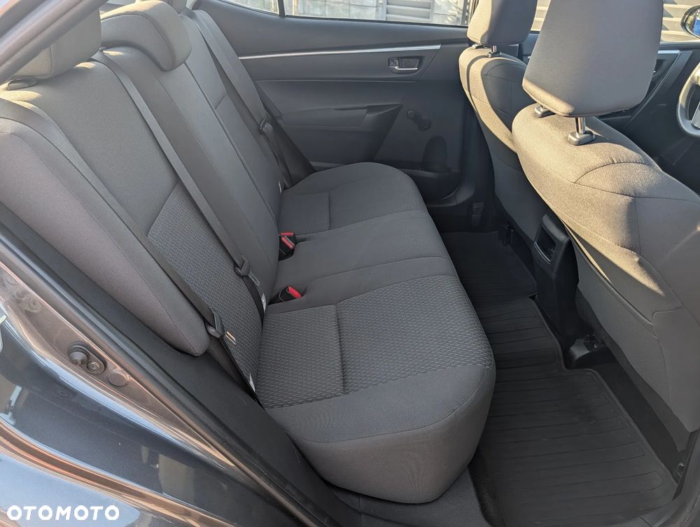 Toyota Corolla 1.33 Active - 17
