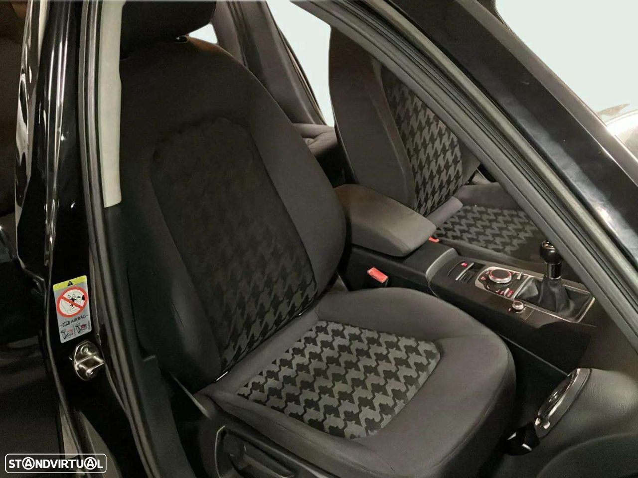 Audi A3 Sportback 1.6 TDI Advance - 14
