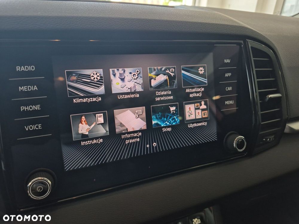 Skoda Karoq 1.5 TSI ACT Selection DSG - 16