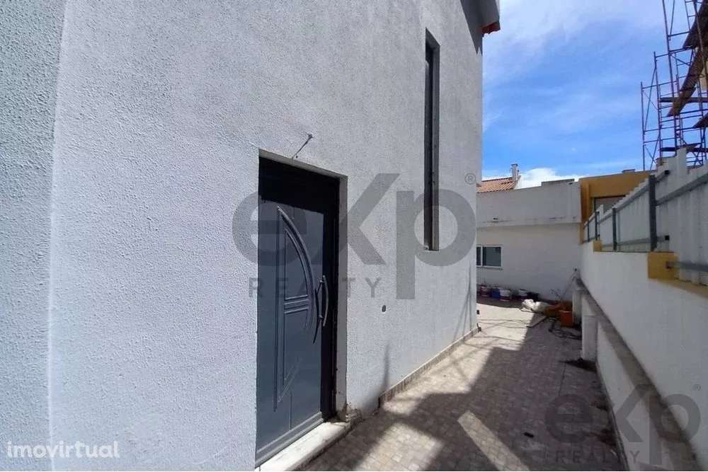 Moradia - Foros da Amora - Grande imagem: 2/33