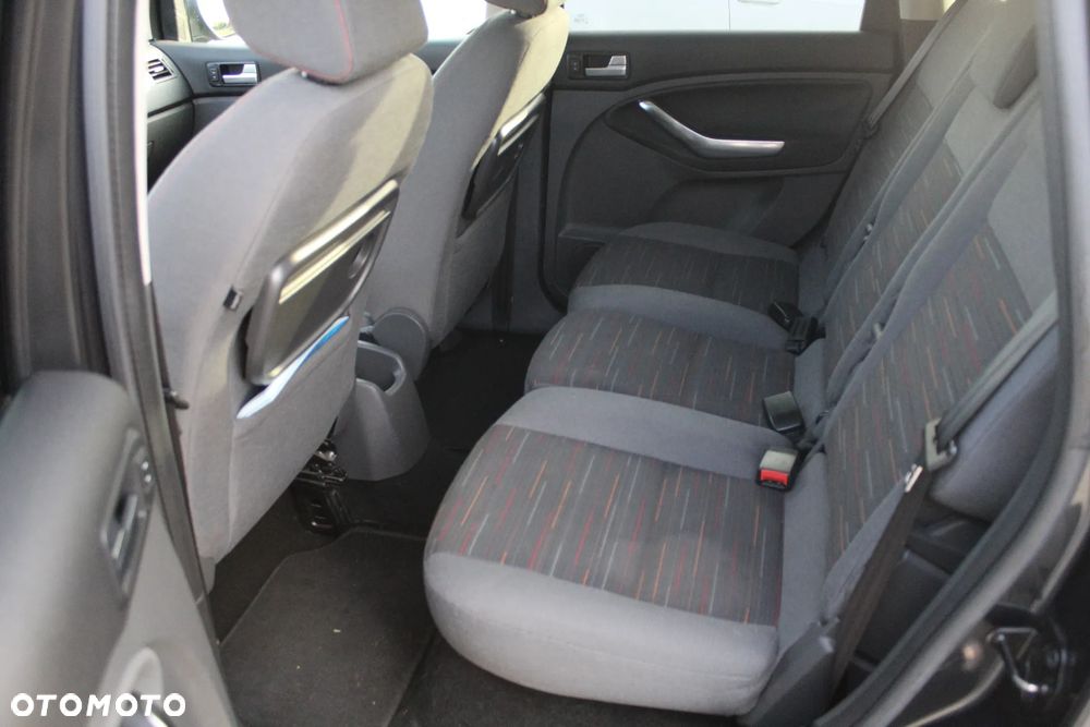Ford C-MAX - 15