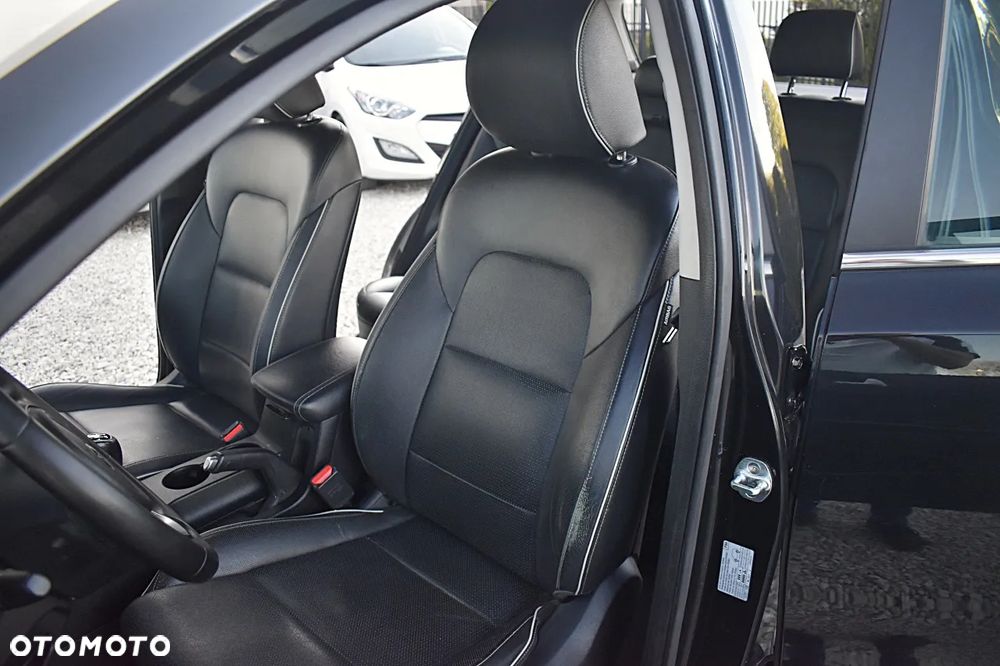 Kia Sportage 1.7 CRDI 2WD Spirit - 17