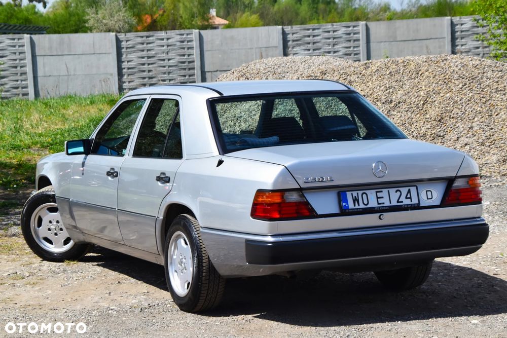 Mercedes-Benz Klasa E - 3