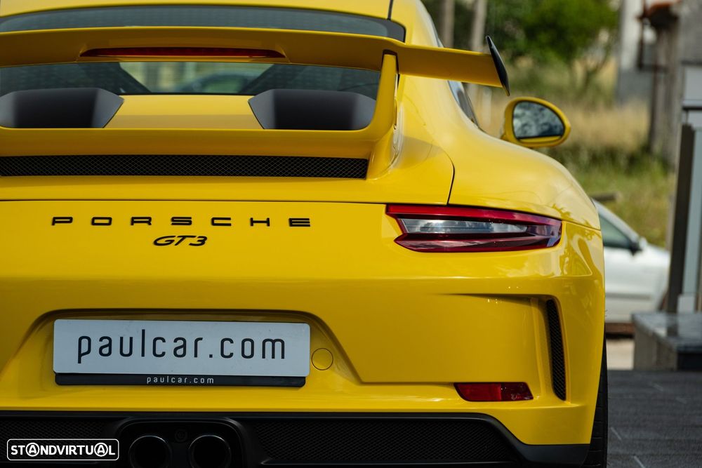 Porsche 911 Série F - 10