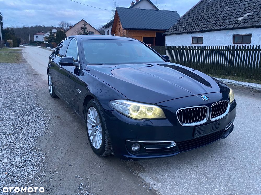 BMW Seria 5 520d Luxury Line - 2