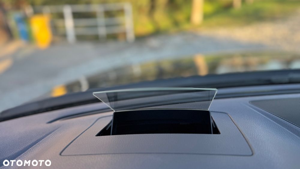 Volkswagen Passat 2.0 TDI SCR DSG Elegance - 18