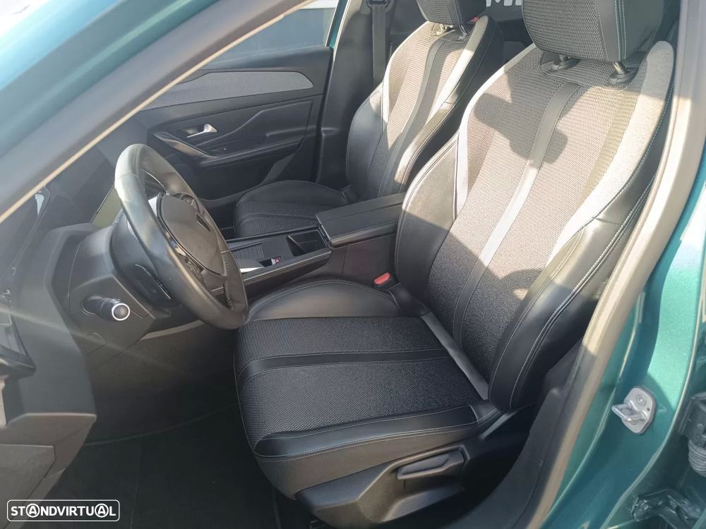 Peugeot 308 SW 1.2 PureTech Allure Pack EAT8 - 32