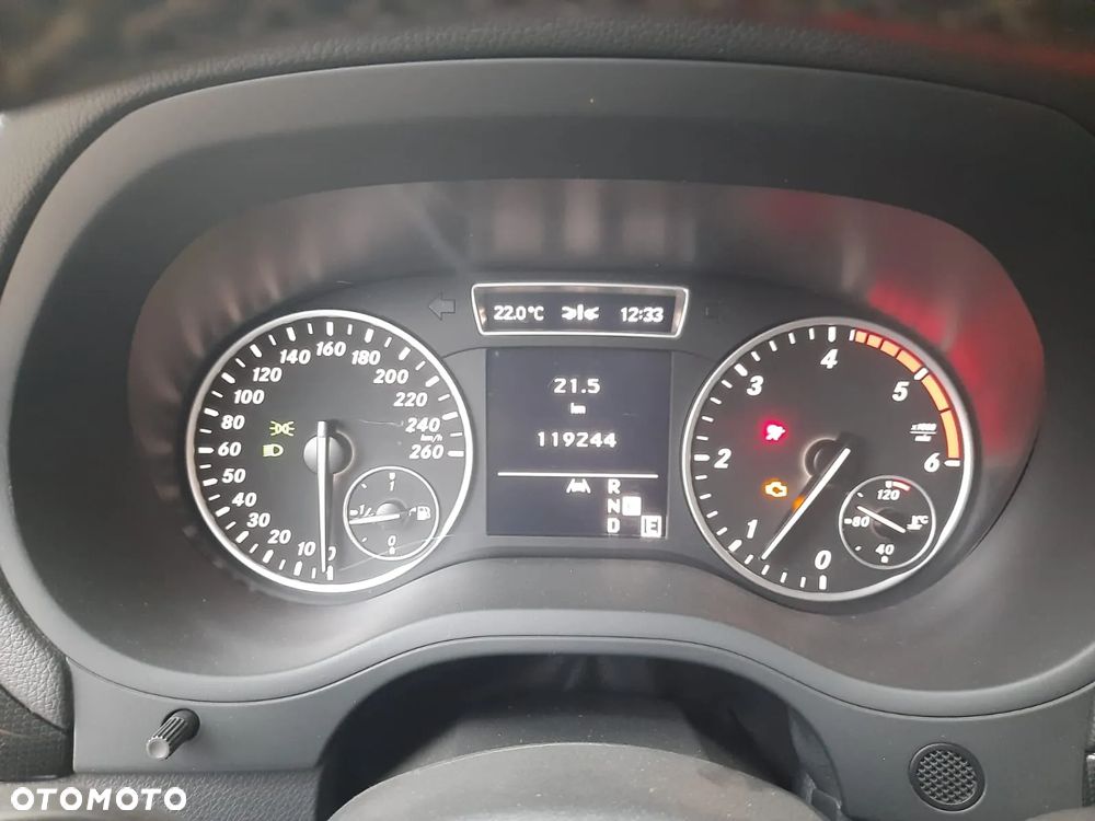 Mercedes-Benz Klasa B 220 CDI - 14