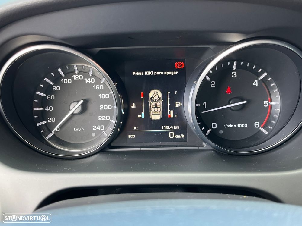 Land Rover Discovery Sport 2.0 TD4 SE - 16