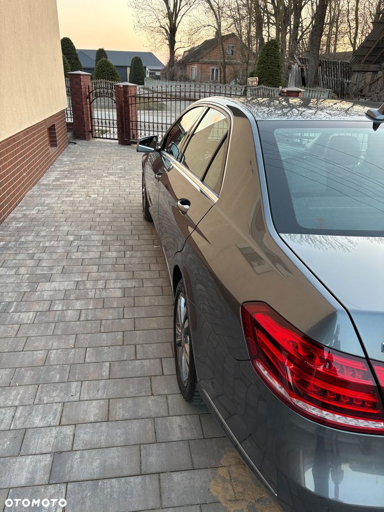 Mercedes-Benz Klasa E 220 BlueTEC 4-Matic Avantgarde - 13