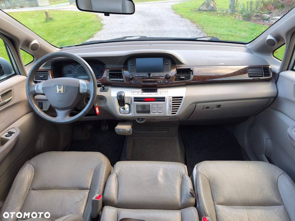 Honda FR-V - 17