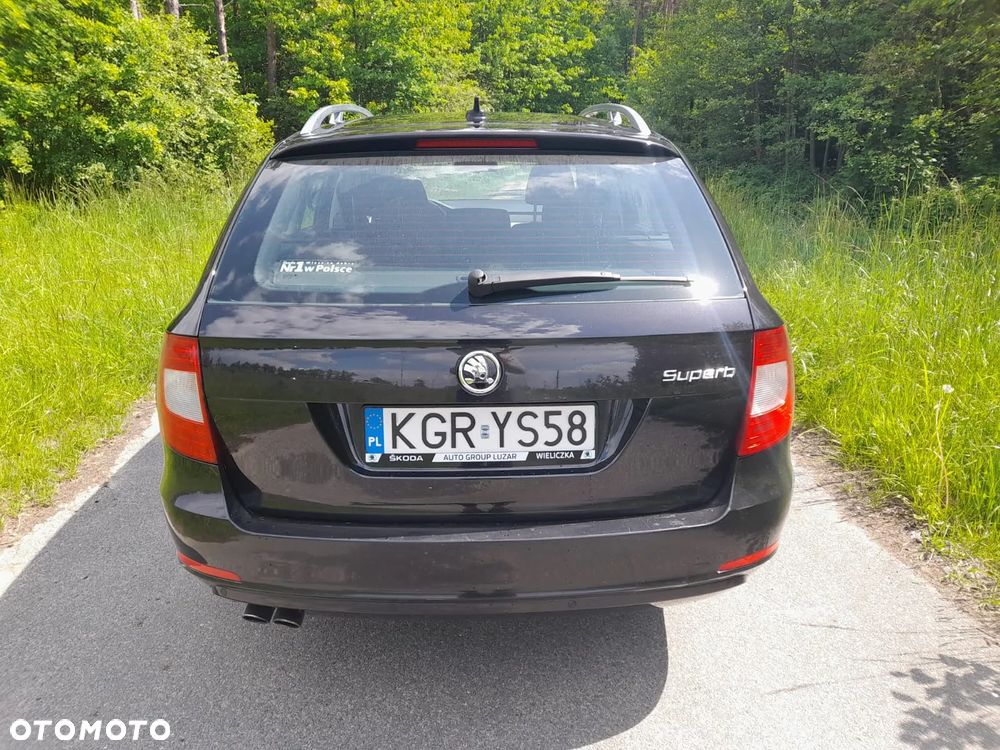 Skoda Superb 2.0 TDI Ambition DSG - 6