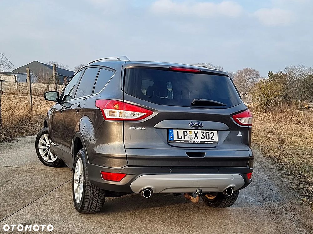 Ford Kuga - 12