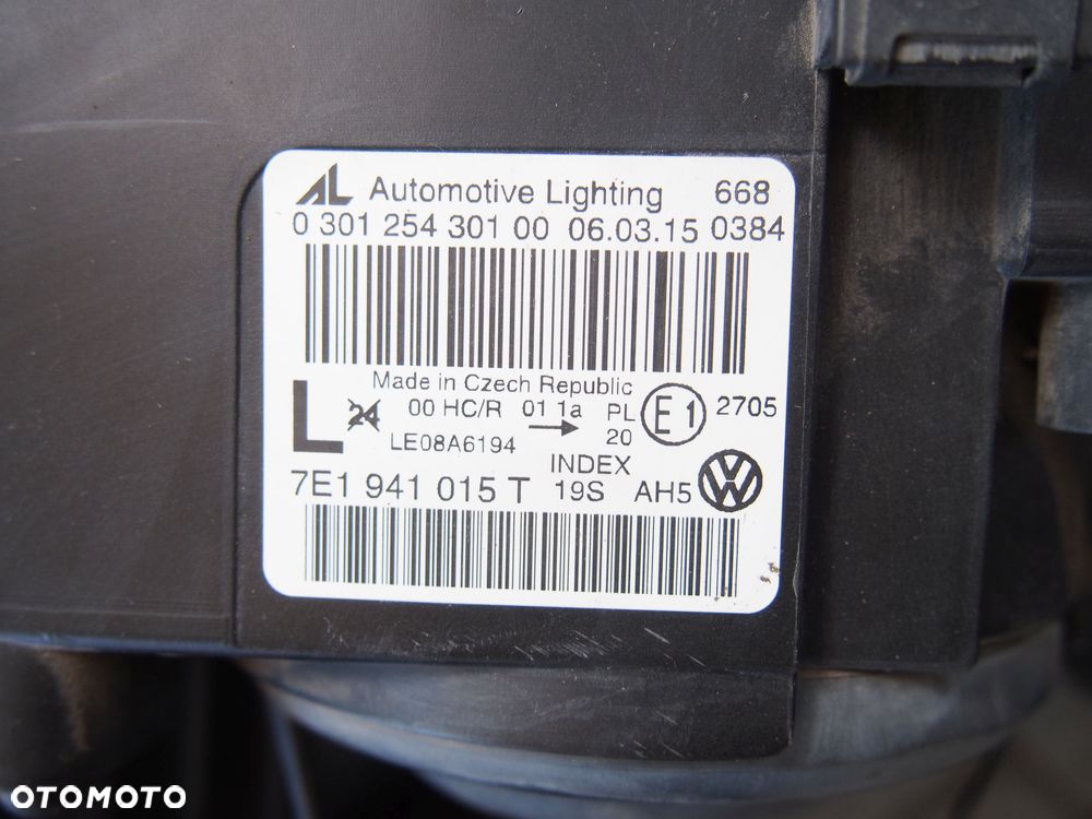 Volkswagen T5 FL 09r Reflektor lewa lampa lewa Lift 2009 - 5