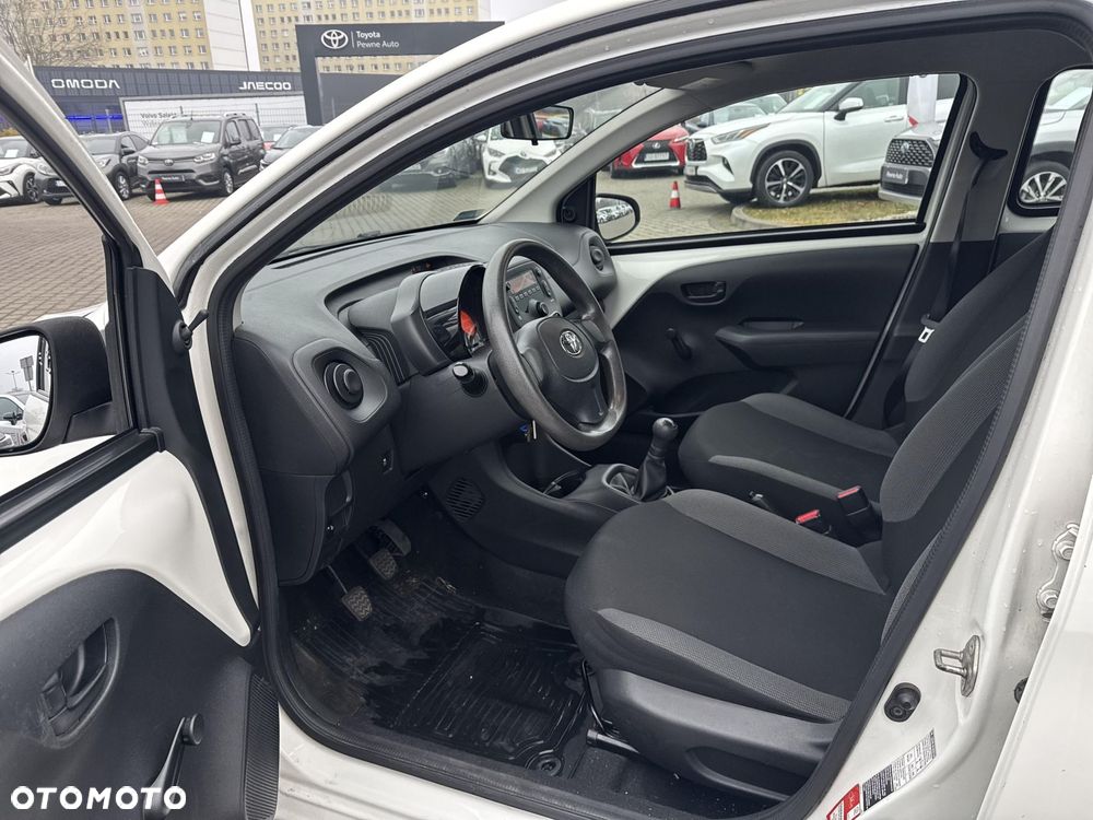 Toyota Aygo - 16