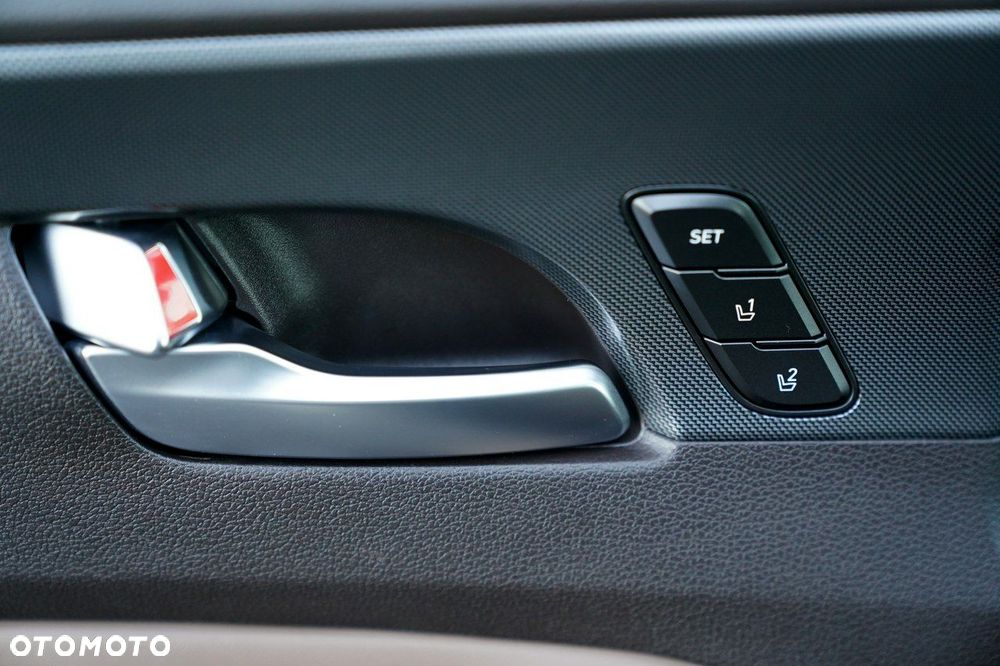 Hyundai Santa Fe - 16