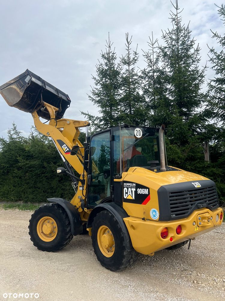 Caterpillar Ładowarka łamana 906M Cat łyżka widły 907 908 5 6 ton SZYBKOZŁĄCZE HYDRAULICZNE dodatkowe linie ZAMIATARKA za dopłatą - 2