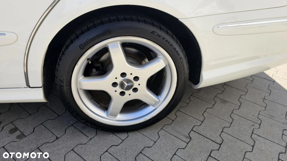 Mercedes-Benz Klasa E 500 T Avantgarde Sport Edition AMG - 27
