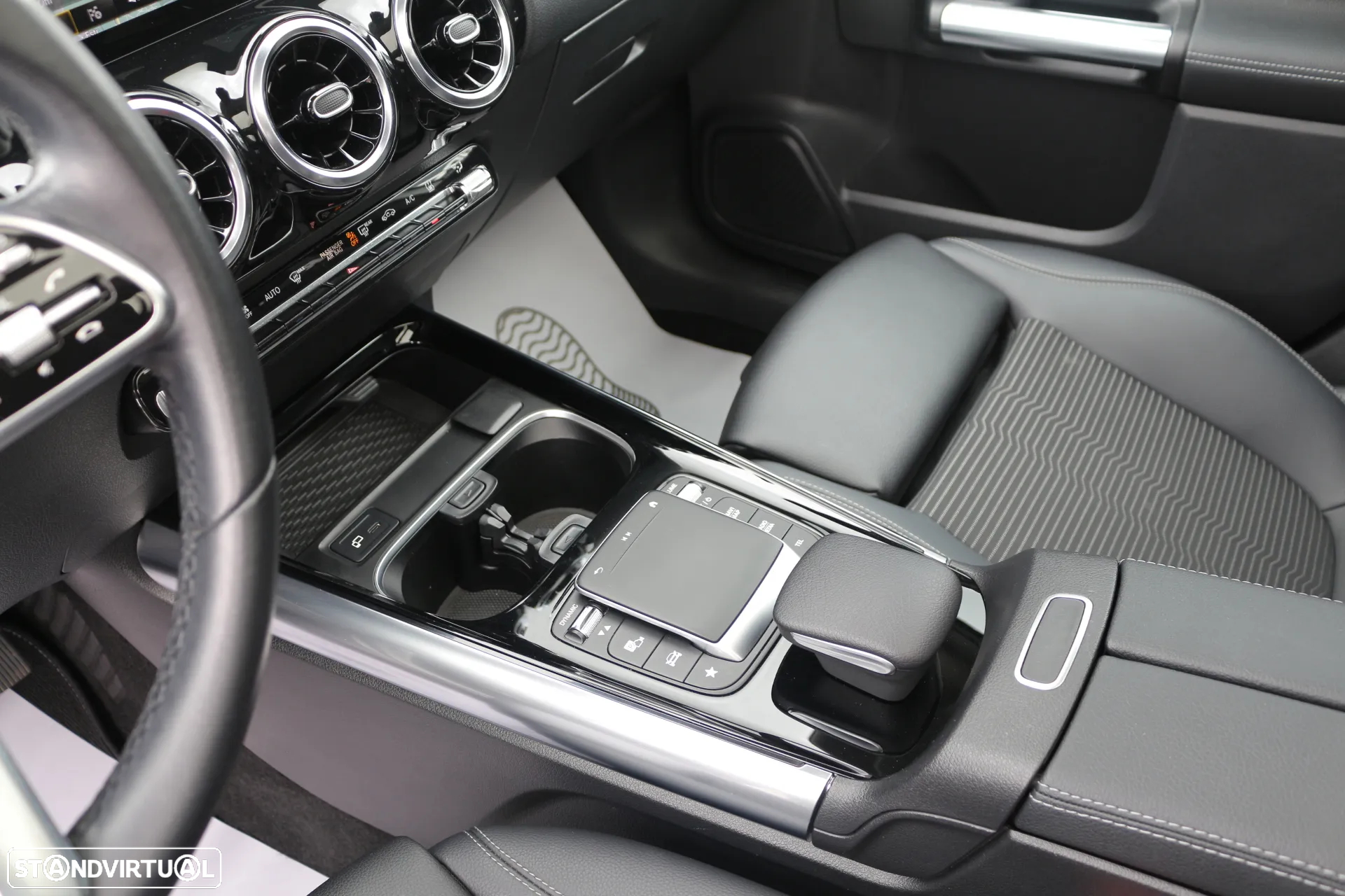 Mercedes-Benz GLA 250 e Progressive - 19