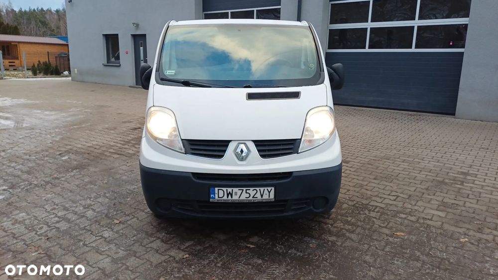 Renault Trafic - 2