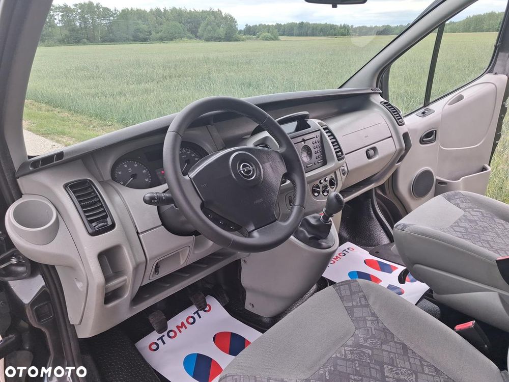 Opel Vivaro - 21
