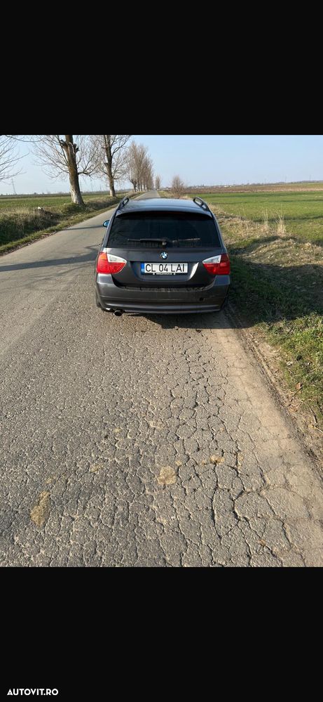 BMW Seria 3 318i - 3