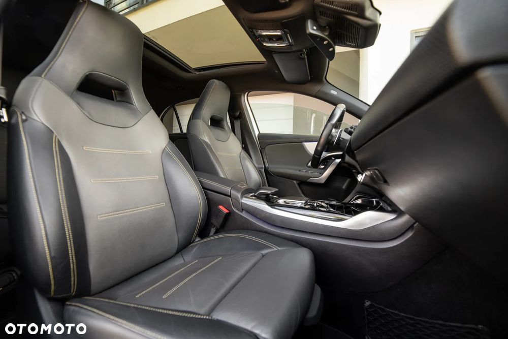Mercedes-Benz Klasa A 35 AMG 4-Matic 7G-DCT - 37